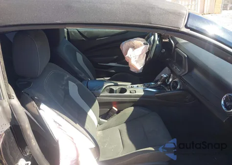 2021 Chevrolet Camaro Rwd 1Lt z USA, uszkodzony, nr VIN 1G1FB3DS6M0103035